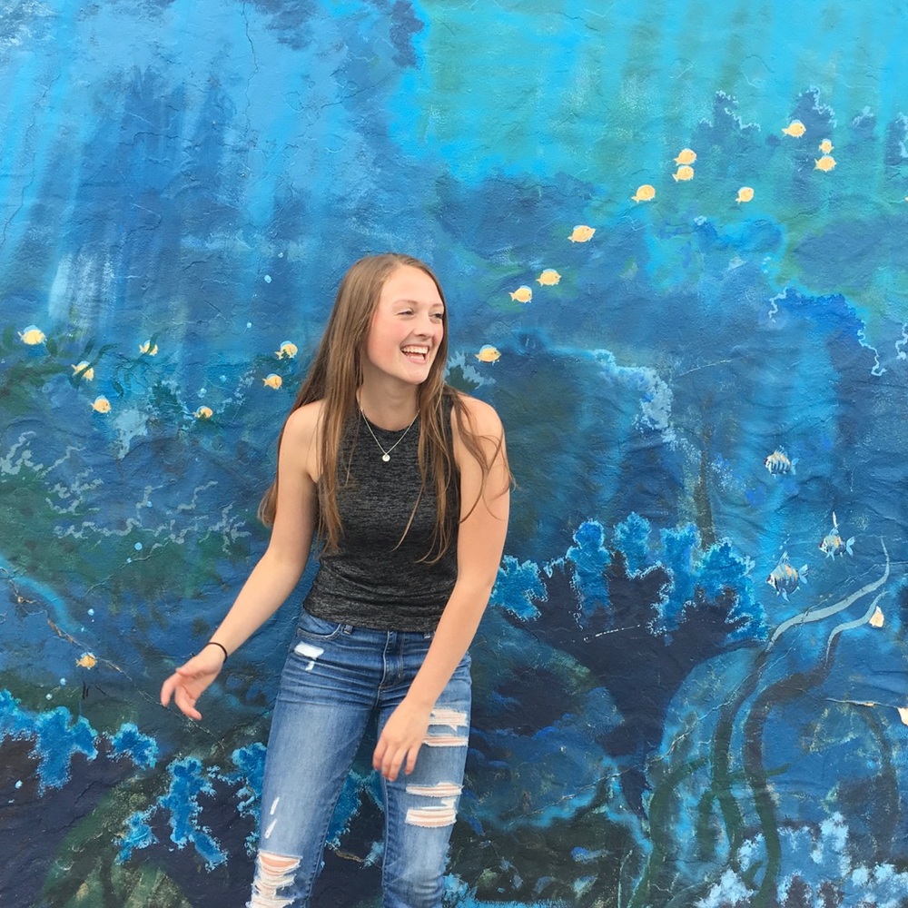 Meet your Posher, Abby